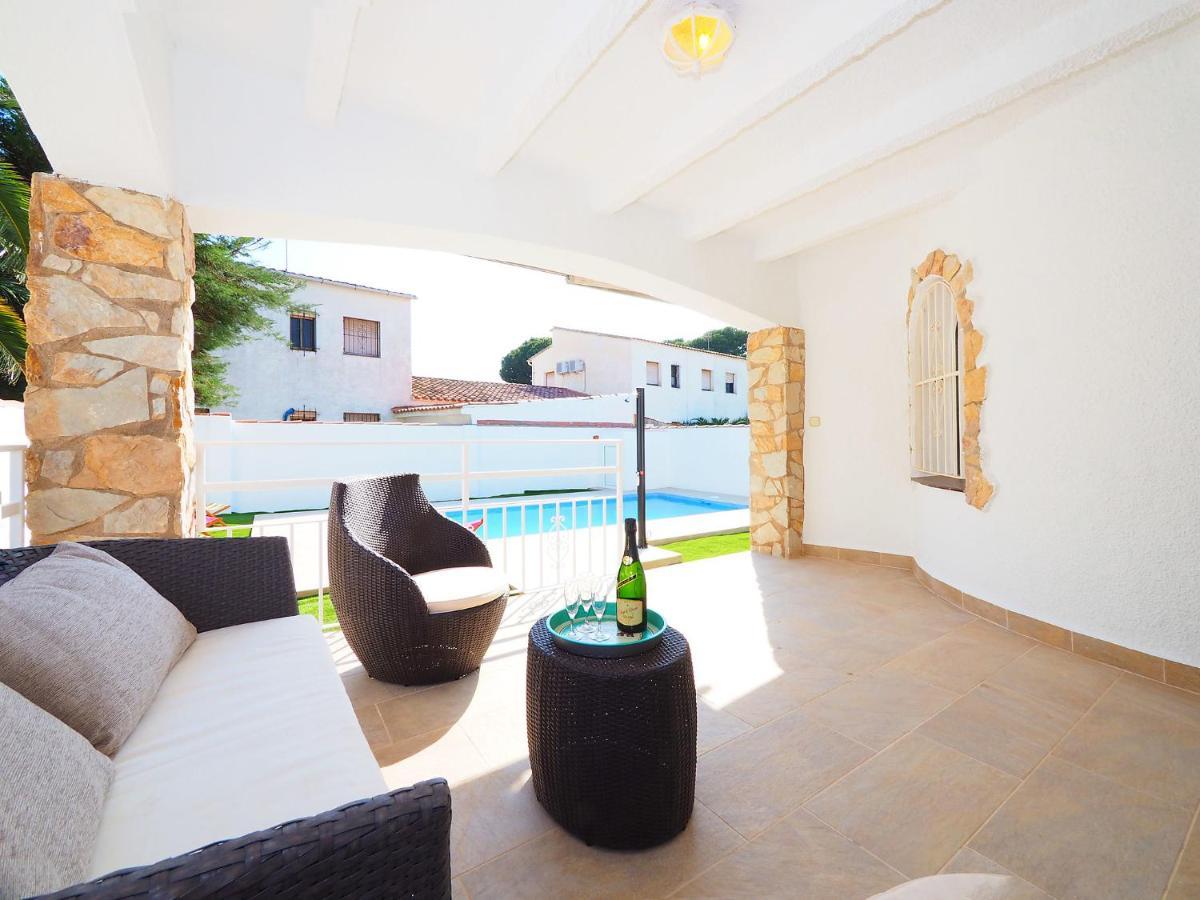 Holiday Home Alberes By Interhome Empuriabrava Exterior photo